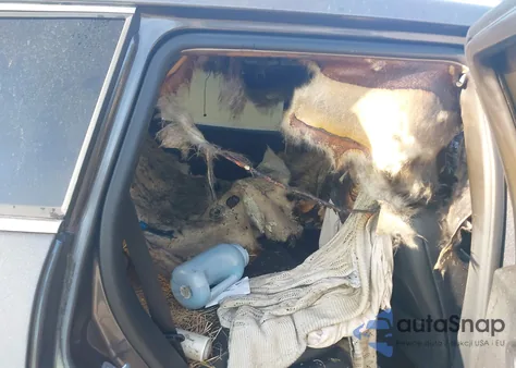 2019 Jeep Cherokee Latitude Plus 4X4 из США, поврежденный, VIN 1C4PJMLB1KD413248